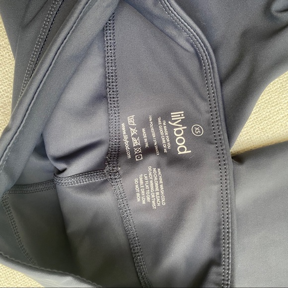 LILYBOD Coco Legging In Graphite - Picture 7 of 9